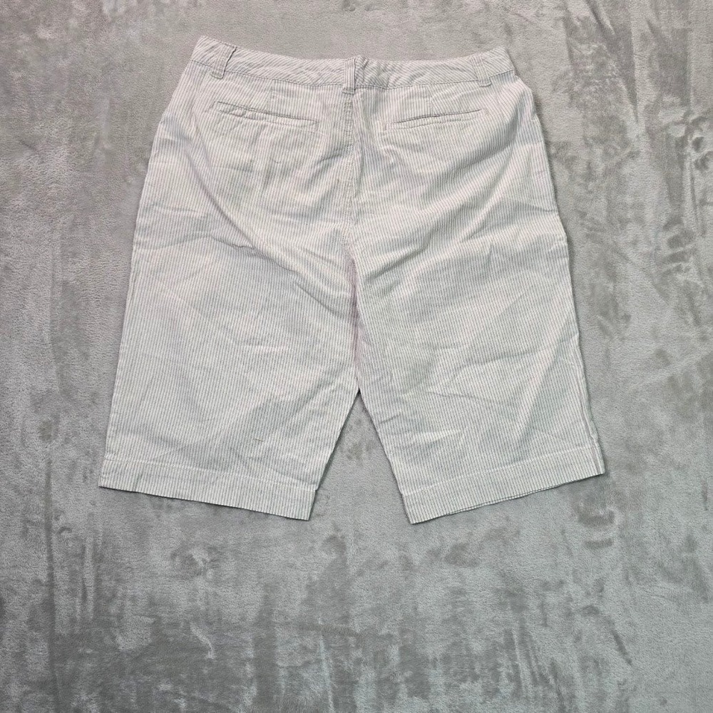 St. Johns Bay Womens Blue White Striped Bermuda Shorts Size 14 Mid Rise Cotton